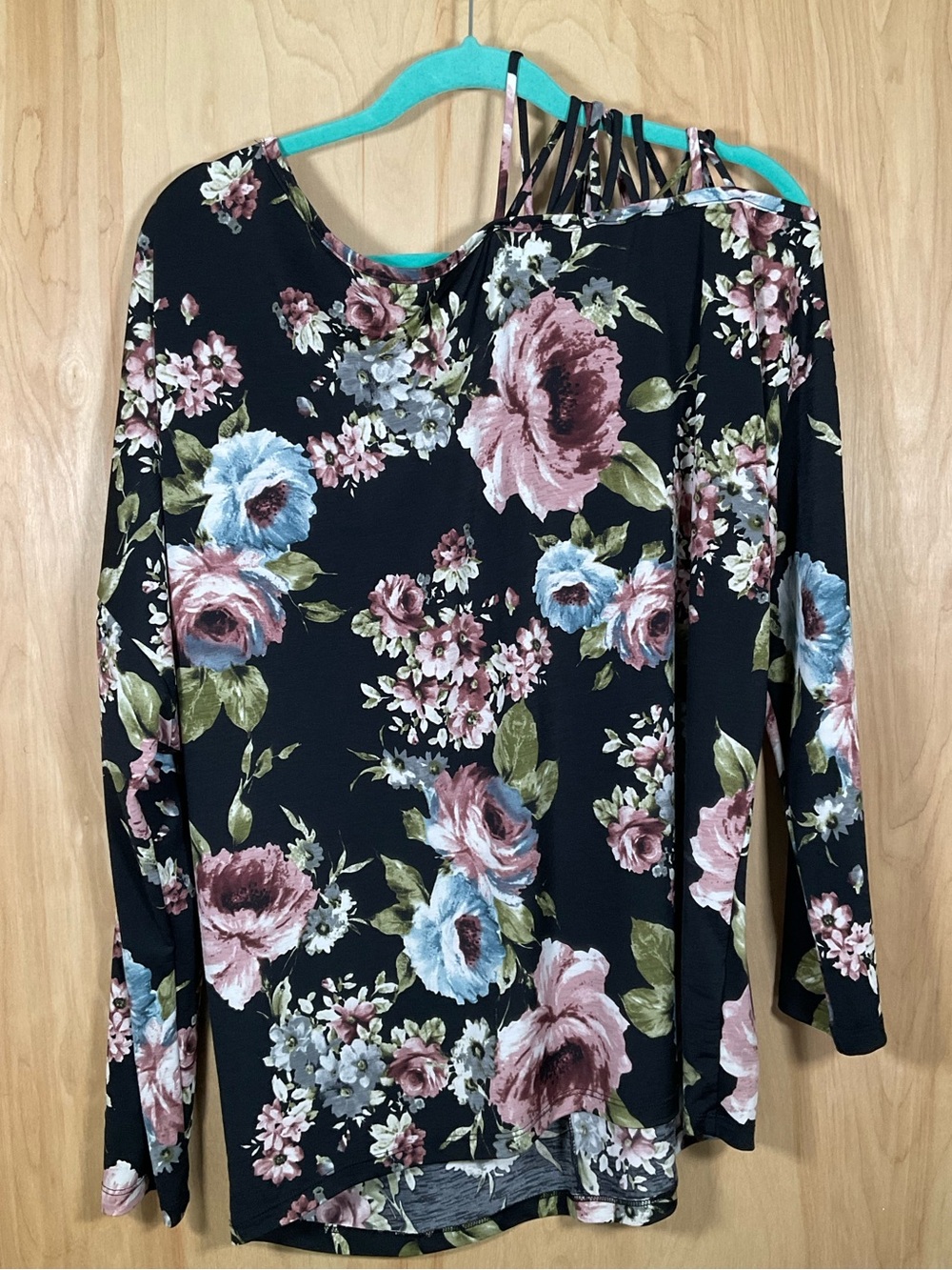 White Birch Floral One Sleeve Hi-Lo Slinky Blouse - Like New